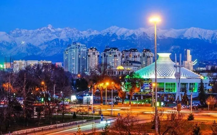 3 Rooms Of The Sun Almaty Appartement