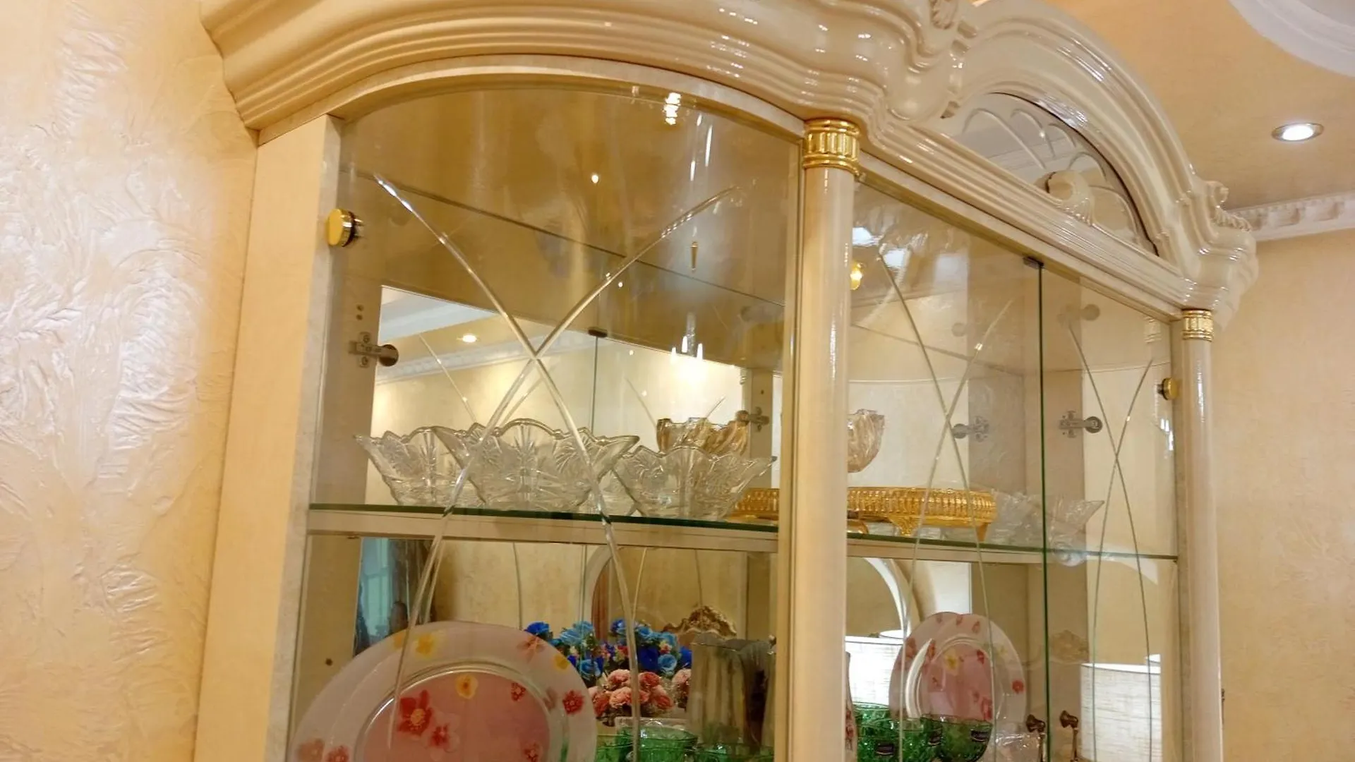 3 Rooms Of The Sun Almaty