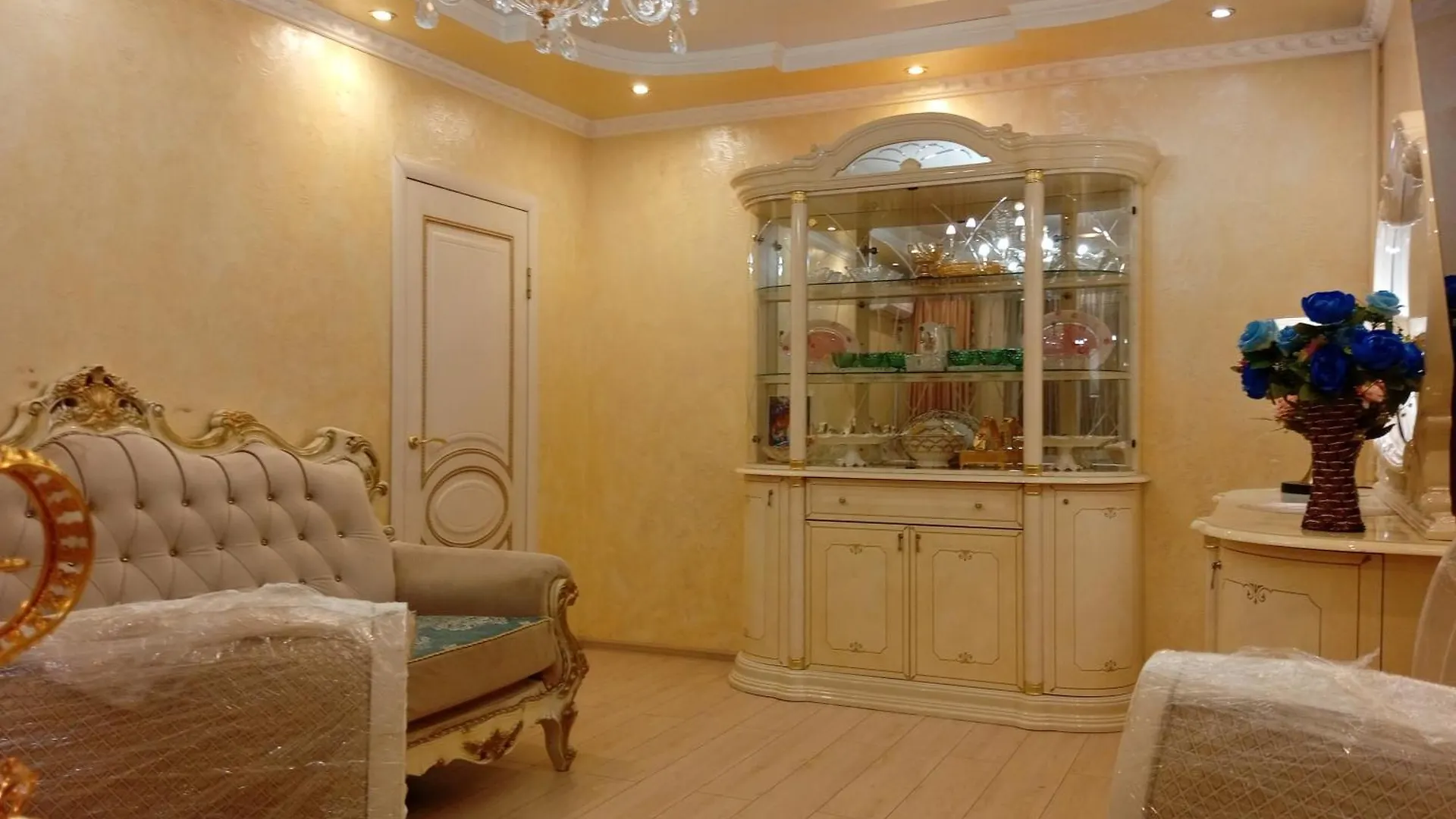 3 Rooms Of The Sun Almaty Appartement